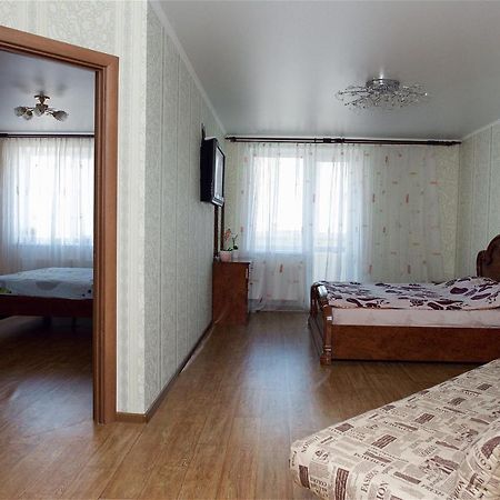Двохкімнатні Апартаменти В Новому Жк Біля Дніпра! Çerkassi Dış mekan fotoğraf